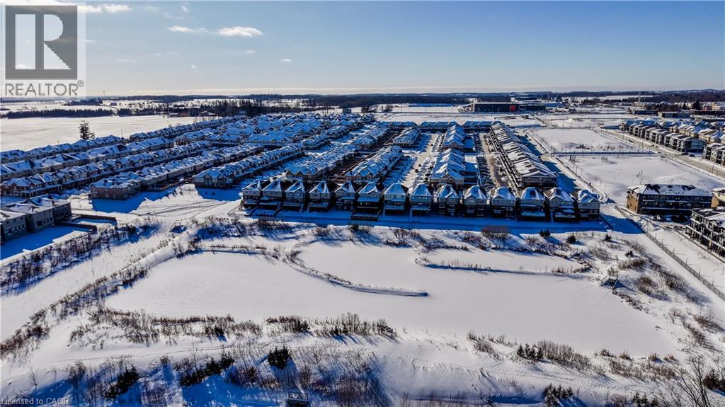 588 Beckview Crescent, Kitchener, Ontario  N2R 0R4 - Photo 4 - 40827287