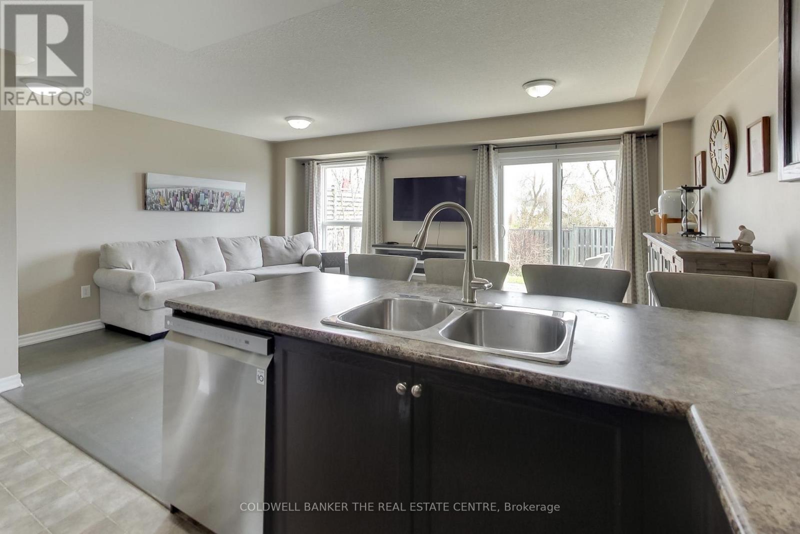 24 Michelle Drive, Orillia, Ontario  L3V 0B4 - Photo 5 - S13084750