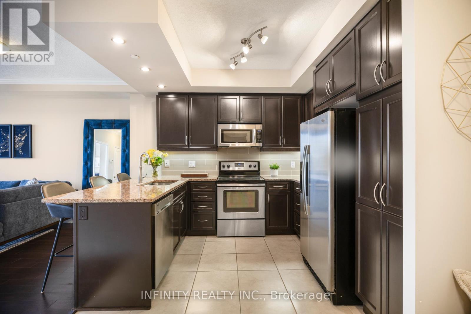1005 - 330 Ridout Street N, London East, Ontario  N6A 0A7 - Photo 10 - X13084834