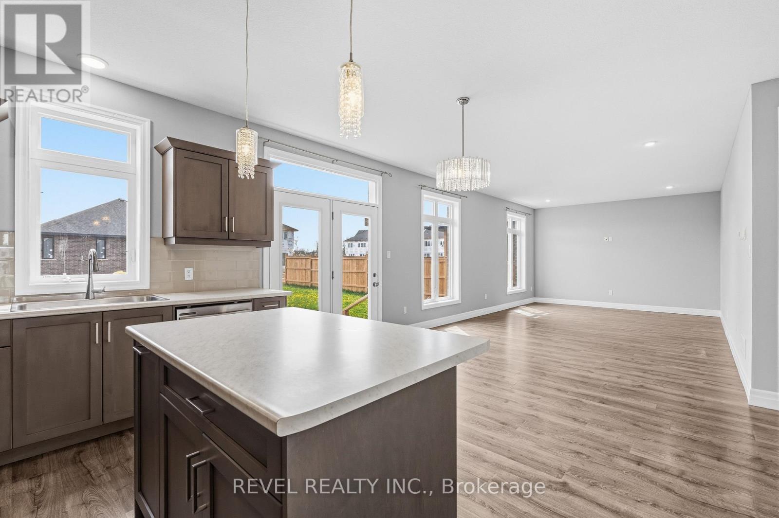 39 Muirfield Drive, St. Thomas, Ontario  N5R 0K3 - Photo 11 - X13084844