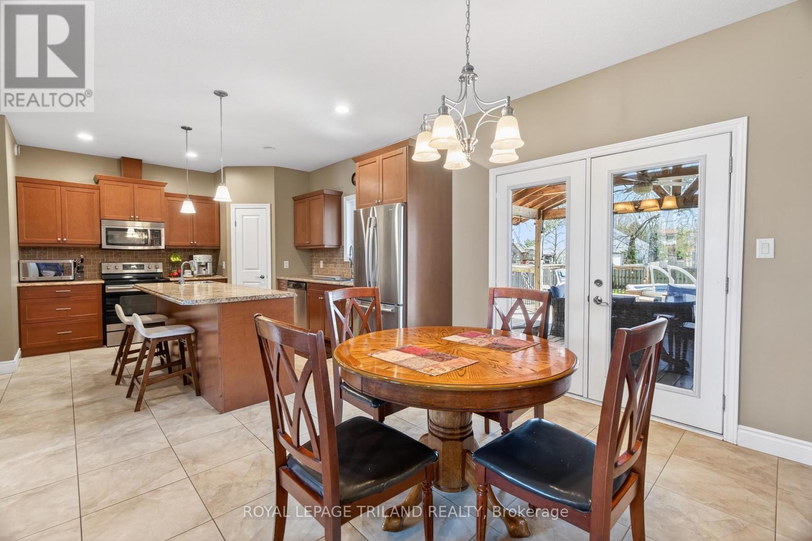 40 Fieldstone Crescent, Middlesex Centre, Ontario  N0L 1R0 - Photo 14 - X13084894