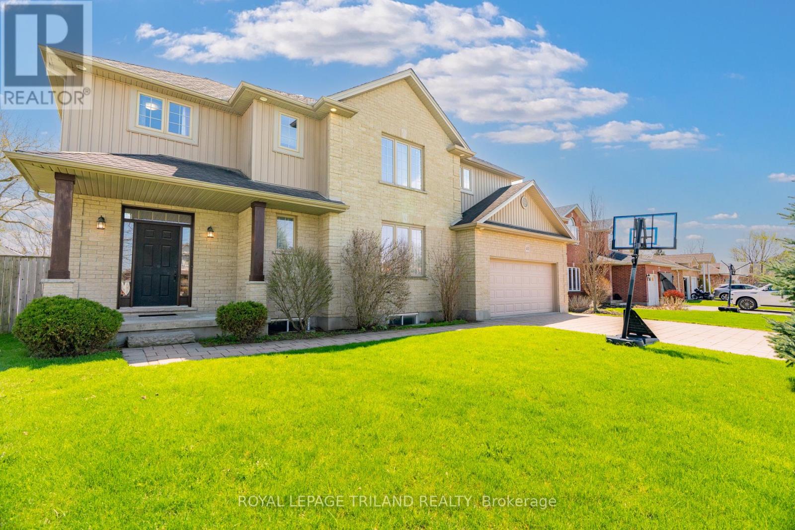 40 Fieldstone Crescent, Middlesex Centre, Ontario  N0L 1R0 - Photo 2 - X13084894
