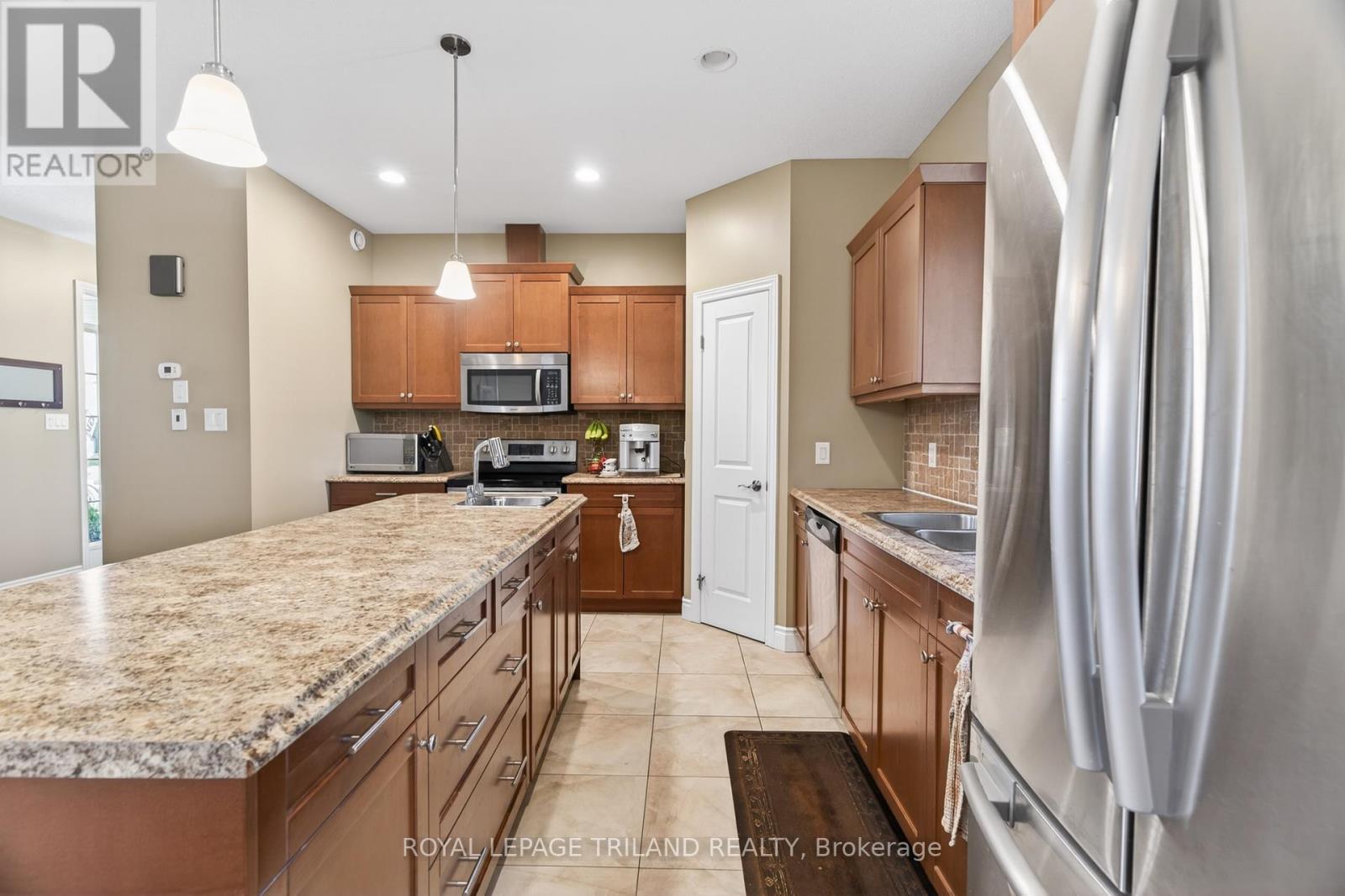 40 Fieldstone Crescent, Middlesex Centre, Ontario  N0L 1R0 - Photo 9 - X13084894