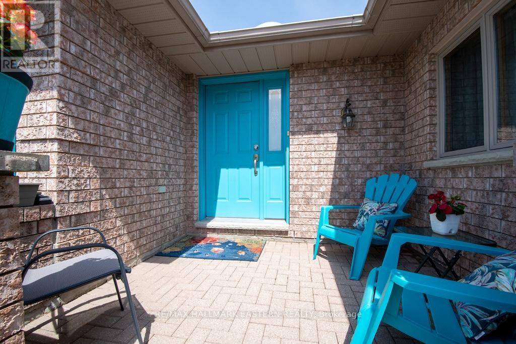 53 Island Bay Drive, Kawartha Lakes, Ontario  K0M 1A0 - Photo 4 - X13085050
