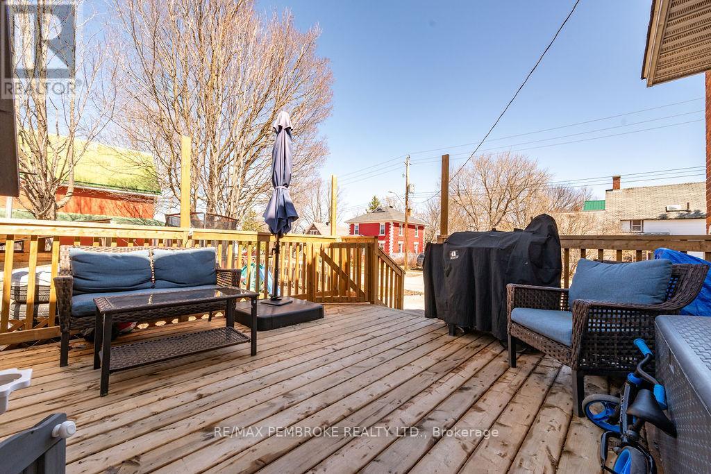503 Miller Street, Pembroke, Ontario  K8A 5Z7 - Photo 3 - X13018324