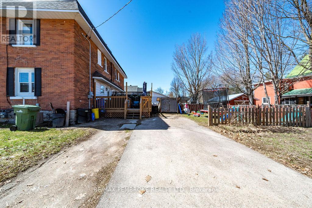 503 Miller Street, Pembroke, Ontario  K8A 5Z7 - Photo 4 - X13018324