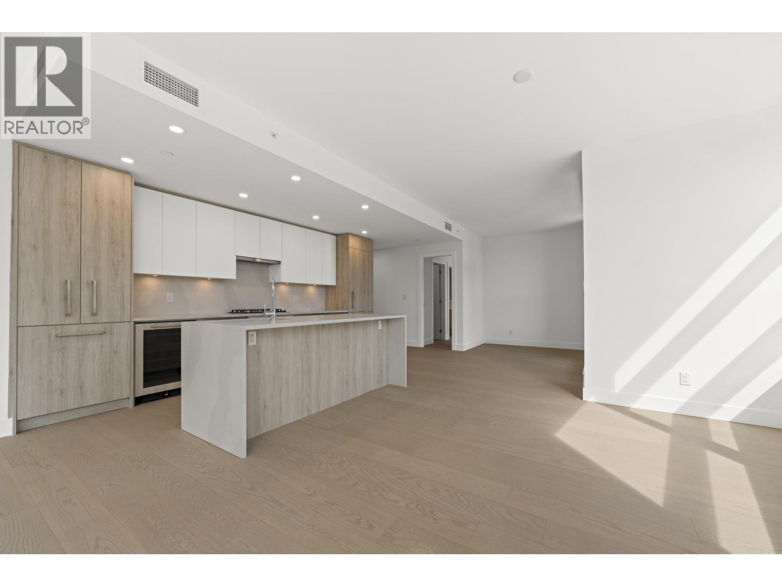 305 423 6th Street, West Vancouver, British Columbia  V7T 0A1 - Photo 16 - R3119236