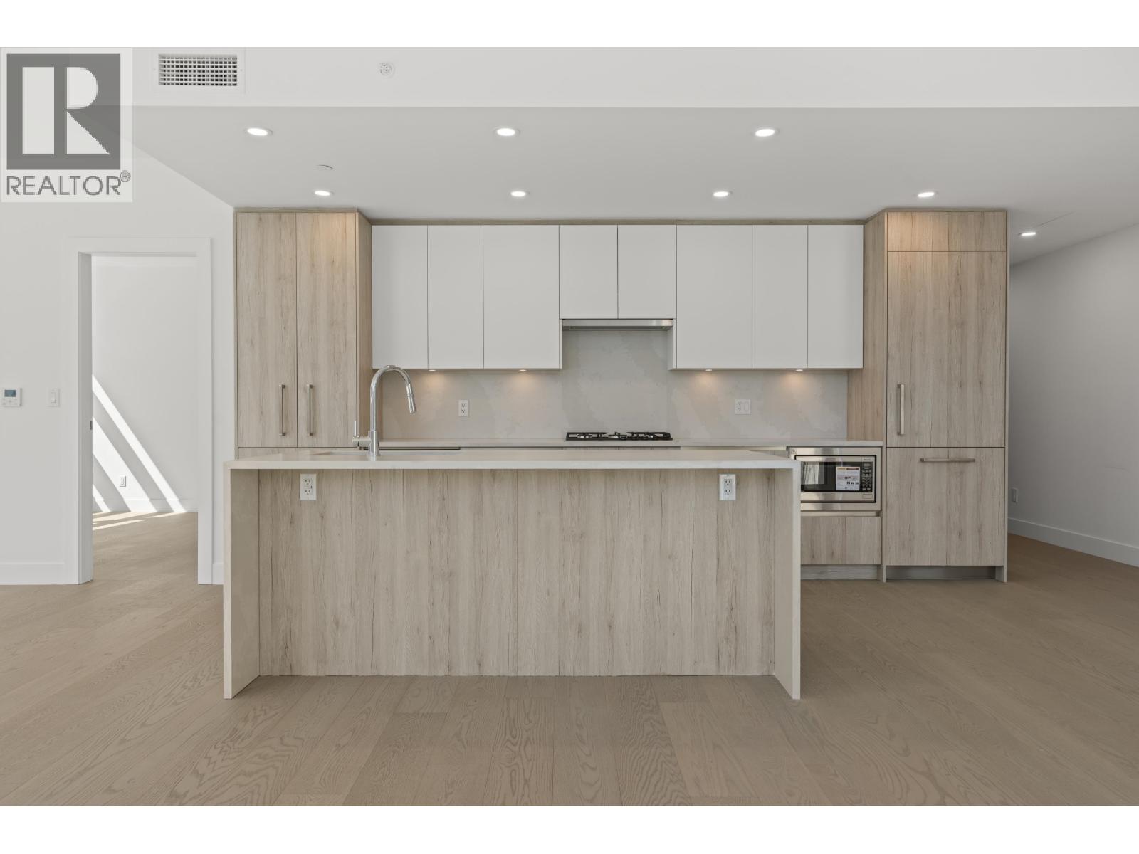 305 423 6th Street, West Vancouver, British Columbia  V7T 0A1 - Photo 11 - R3119236