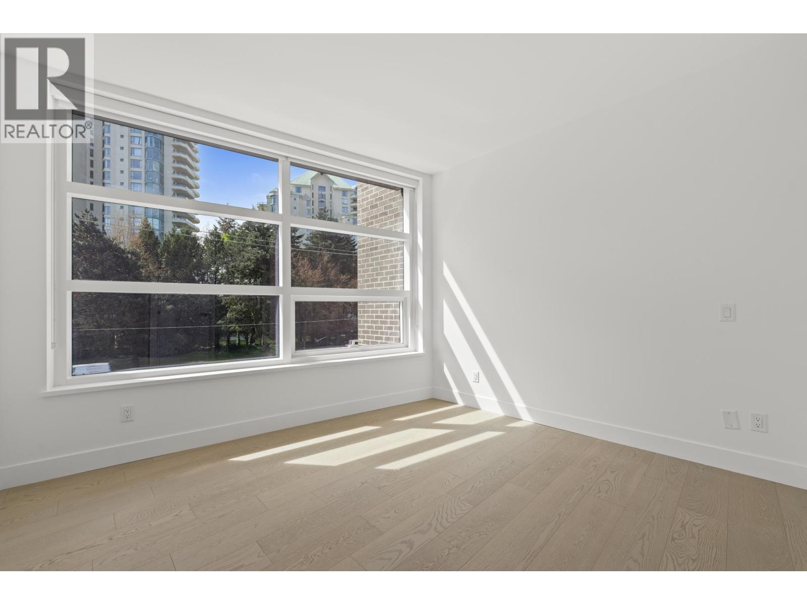 305 423 6th Street, West Vancouver, British Columbia  V7T 0A1 - Photo 26 - R3119236