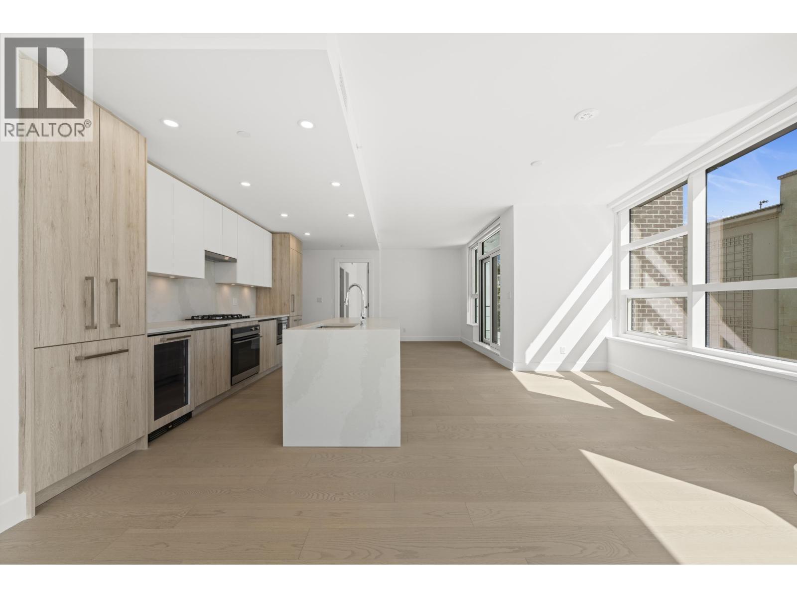305 423 6th Street, West Vancouver, British Columbia  V7T 0A1 - Photo 10 - R3119236