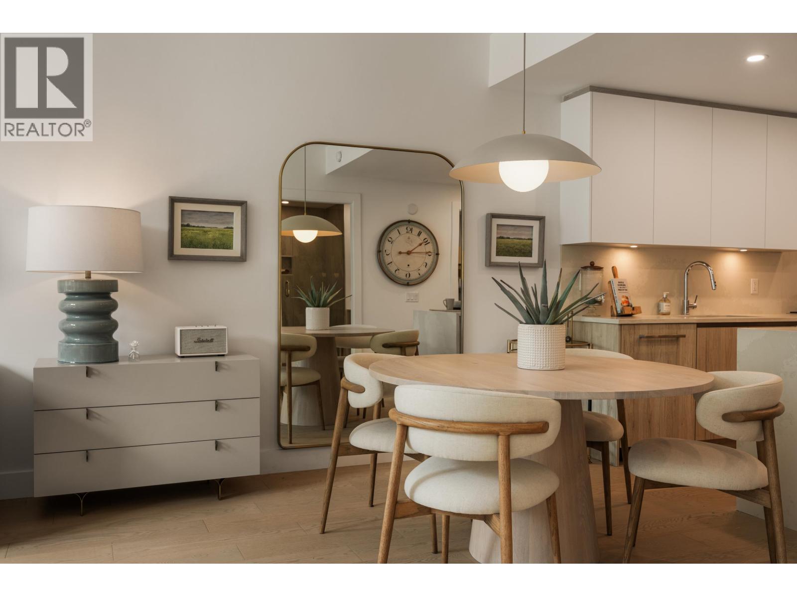 307 423 6th Street, West Vancouver, British Columbia  V7T 0A1 - Photo 18 - R3119235