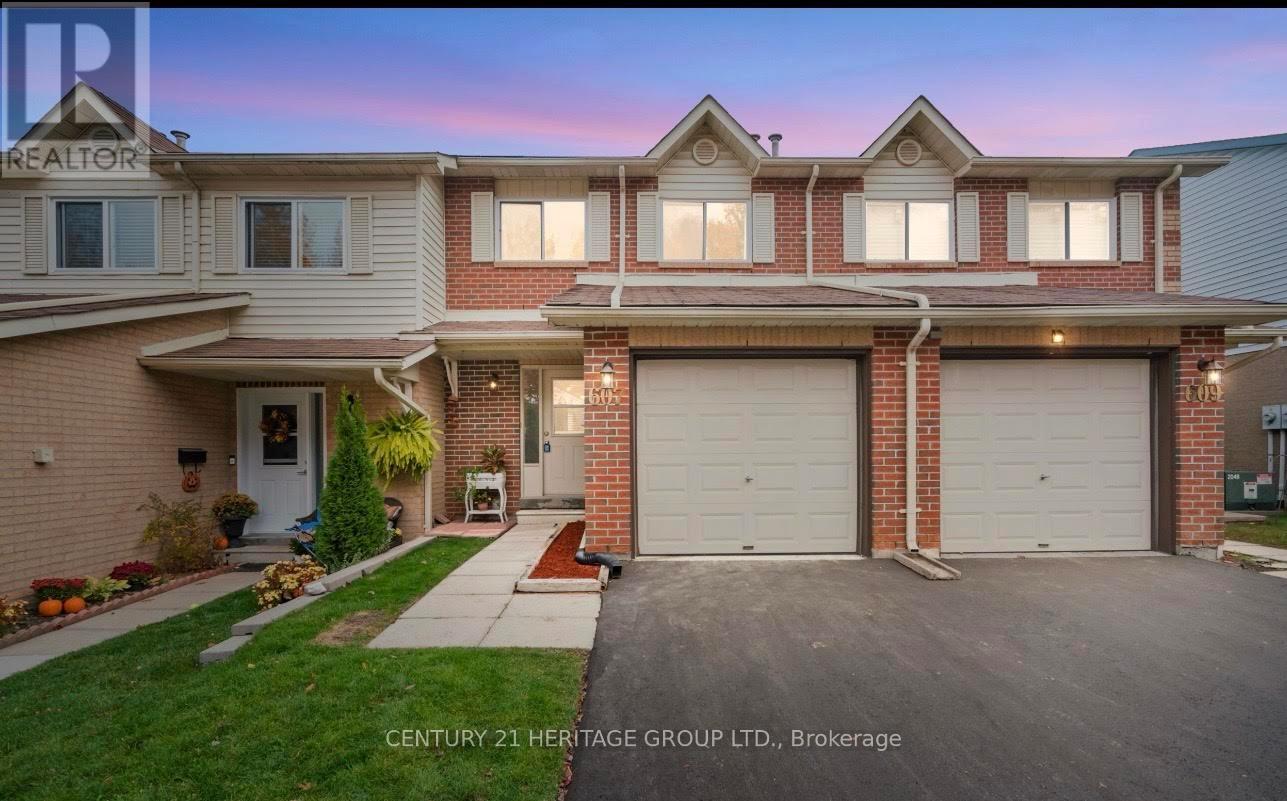 607 GIBNEY CRESCENT, Newmarket, Ontario