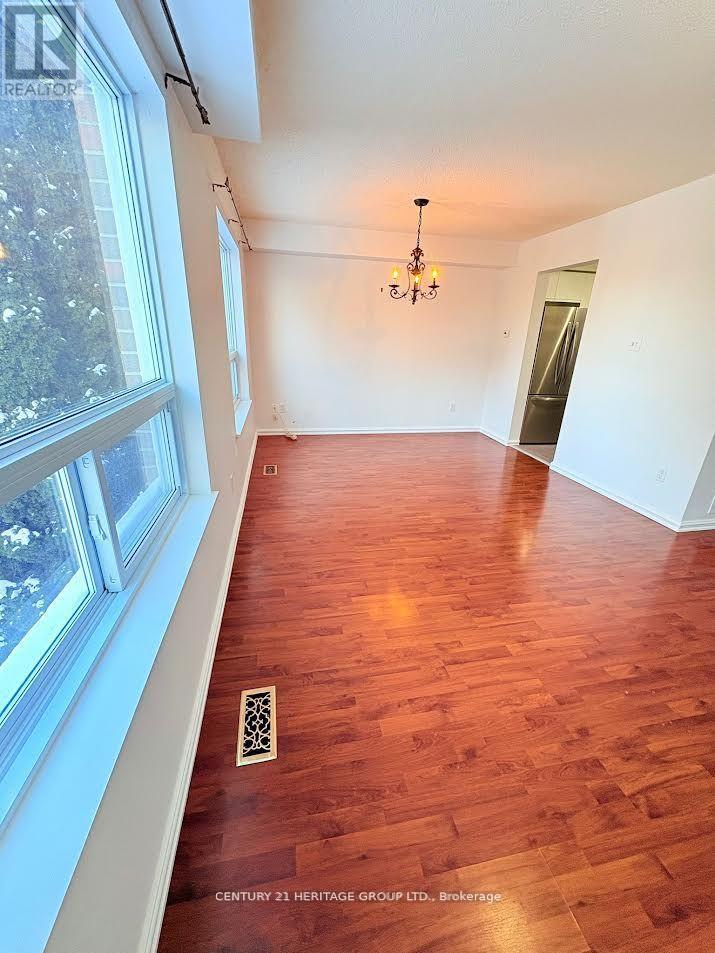 607 Gibney Crescent, Newmarket, Ontario  L3X 1Y3 - Photo 10 - N13083894