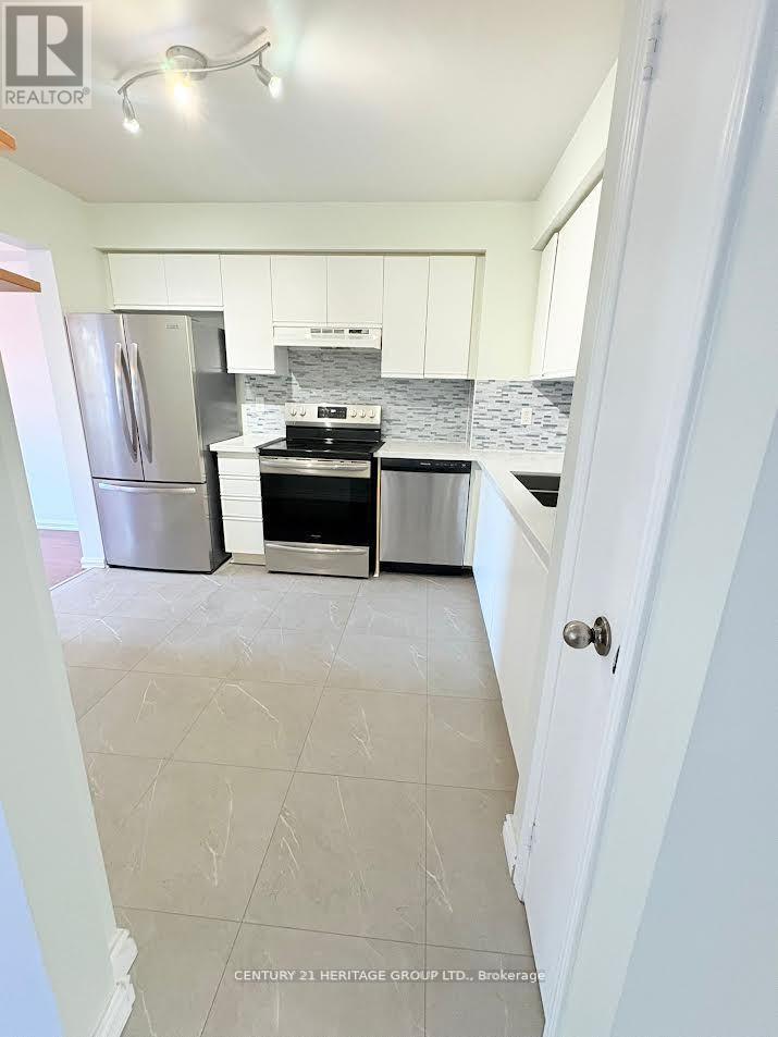 607 Gibney Crescent, Newmarket, Ontario  L3X 1Y3 - Photo 7 - N13083894