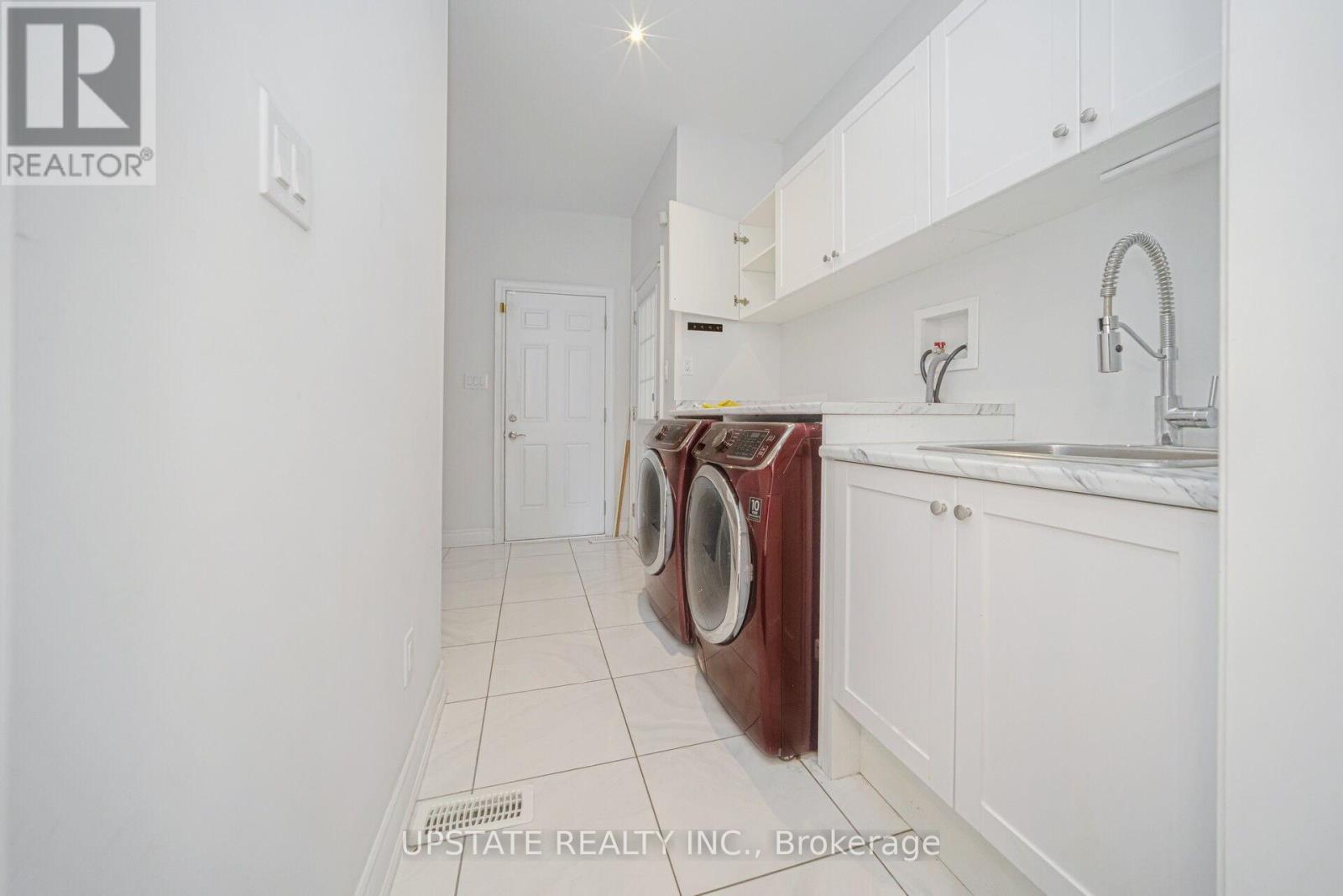 11 Mistyglen Crescent, Brampton, Ontario  L6Y 0X2 - Photo 23 - W13084634