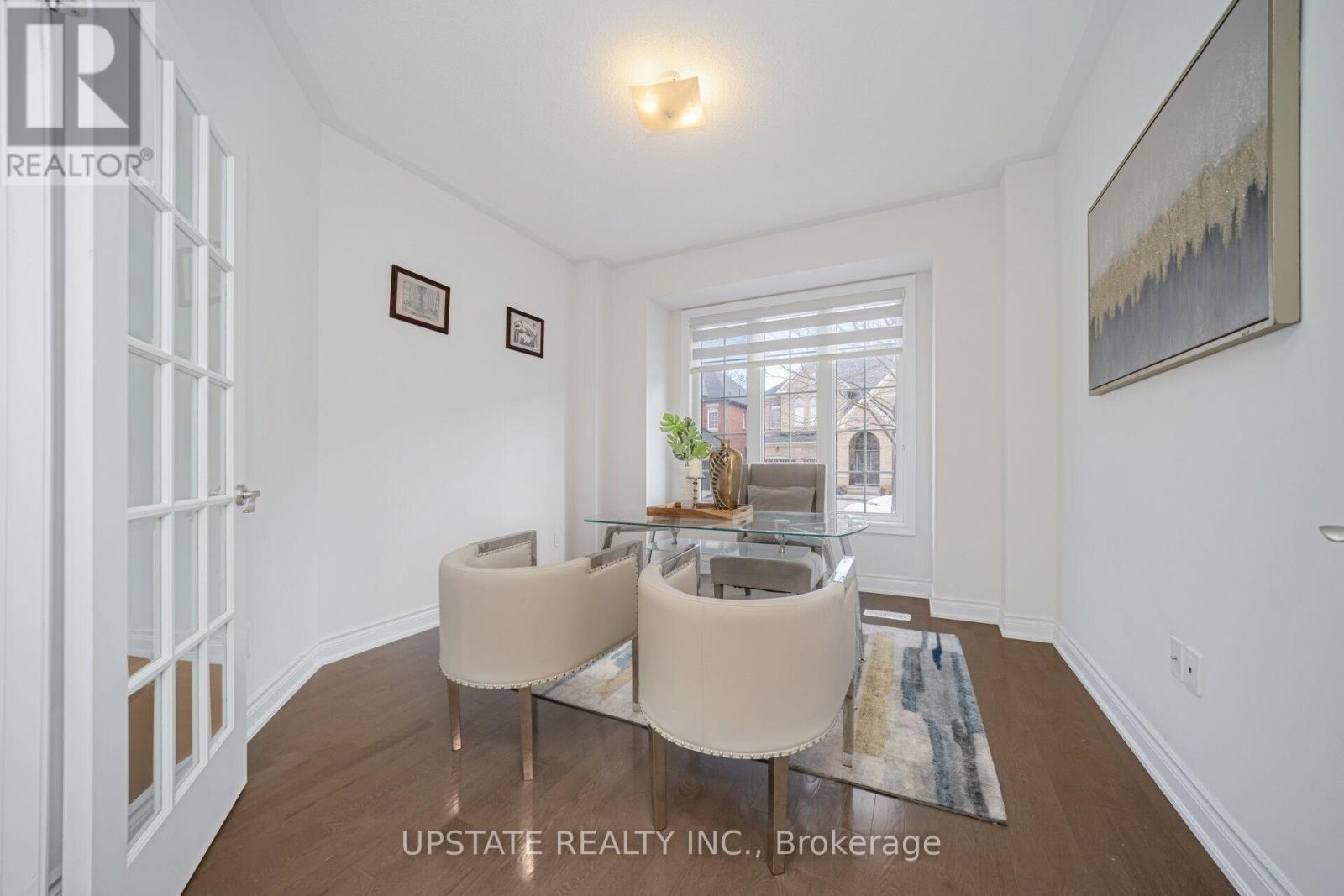 11 Mistyglen Crescent, Brampton, Ontario  L6Y 0X2 - Photo 8 - W13084634