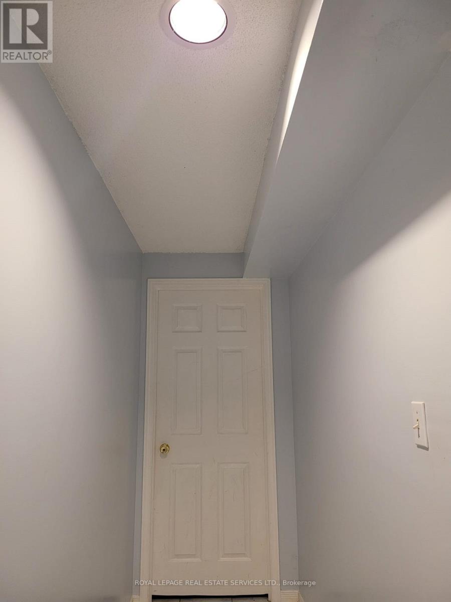 Bsmt - 323 Winfield Terrace, Mississauga, Ontario  L5R 1N6 - Photo 11 - W13084690