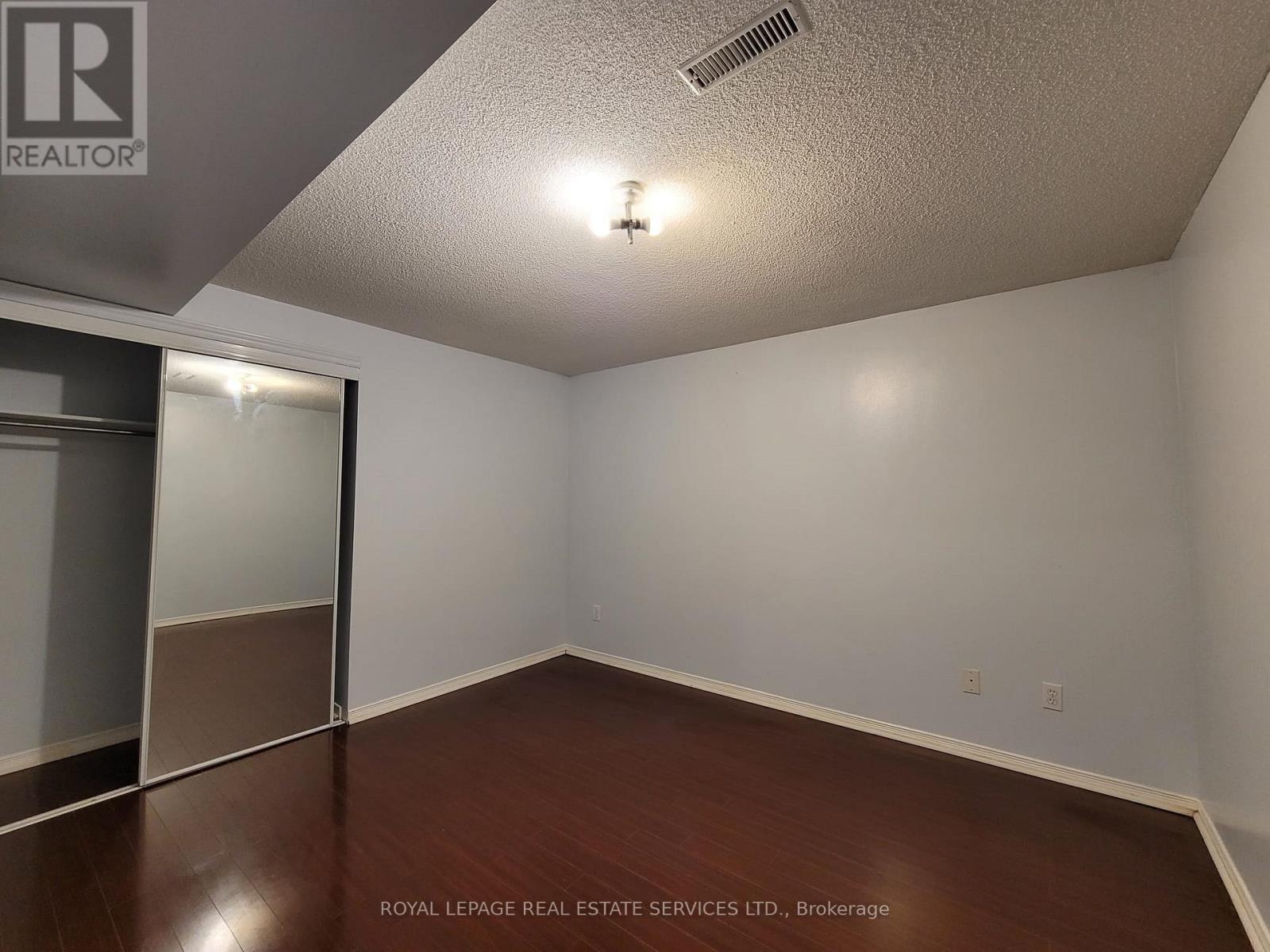 Bsmt - 323 Winfield Terrace, Mississauga, Ontario  L5R 1N6 - Photo 2 - W13084690