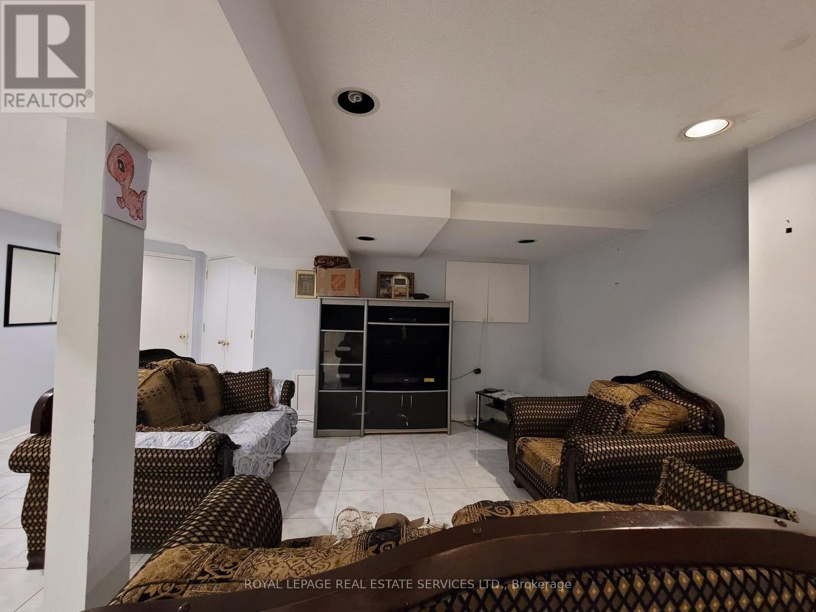 Bsmt - 323 Winfield Terrace, Mississauga, Ontario  L5R 1N6 - Photo 8 - W13084690