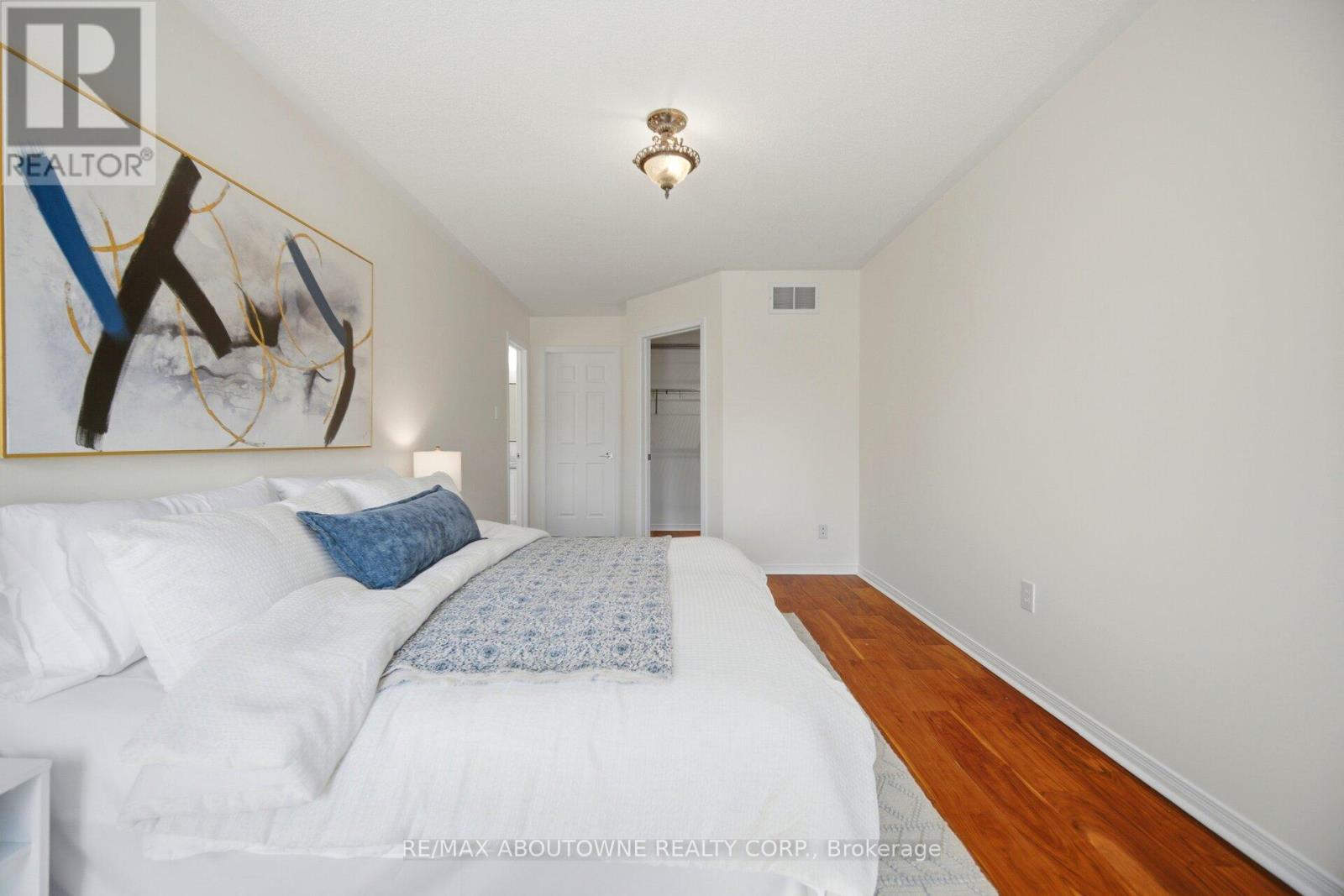 2029 Blue Jay Boulevard, Oakville, Ontario  L6M 3R4 - Photo 27 - W13084694