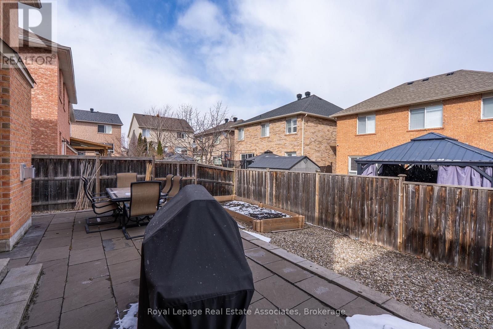 46 Dehaviland Crescent, Brampton, Ontario  L6X 0M9 - Photo 37 - W13084704