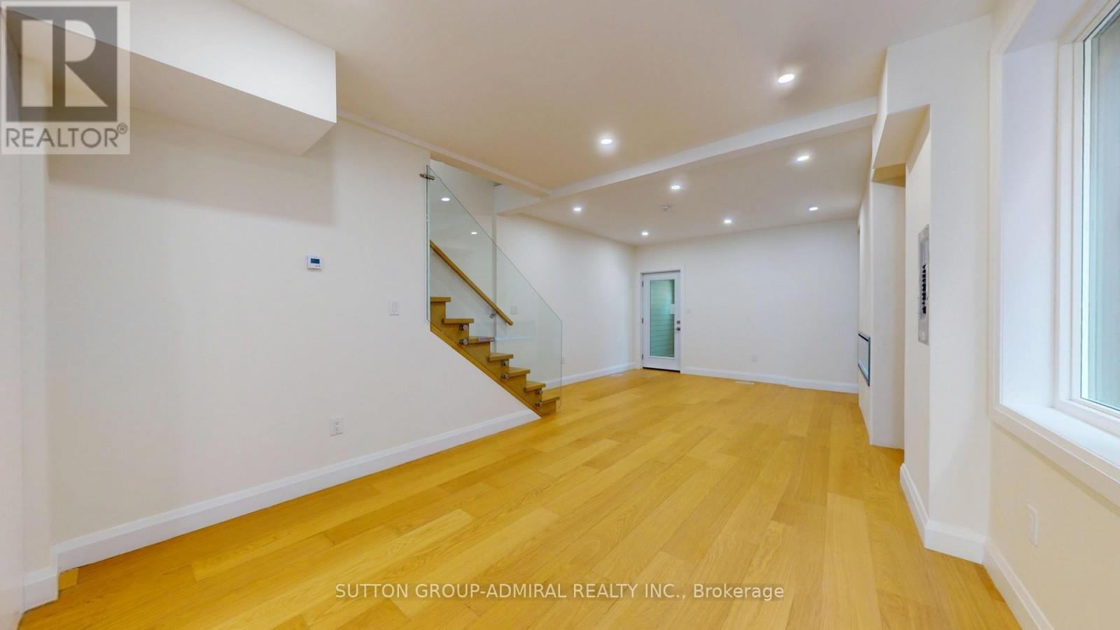 109 Fermanagh Avenue, Toronto, Ontario  M6R 1M1 - Photo 10 - W13084706