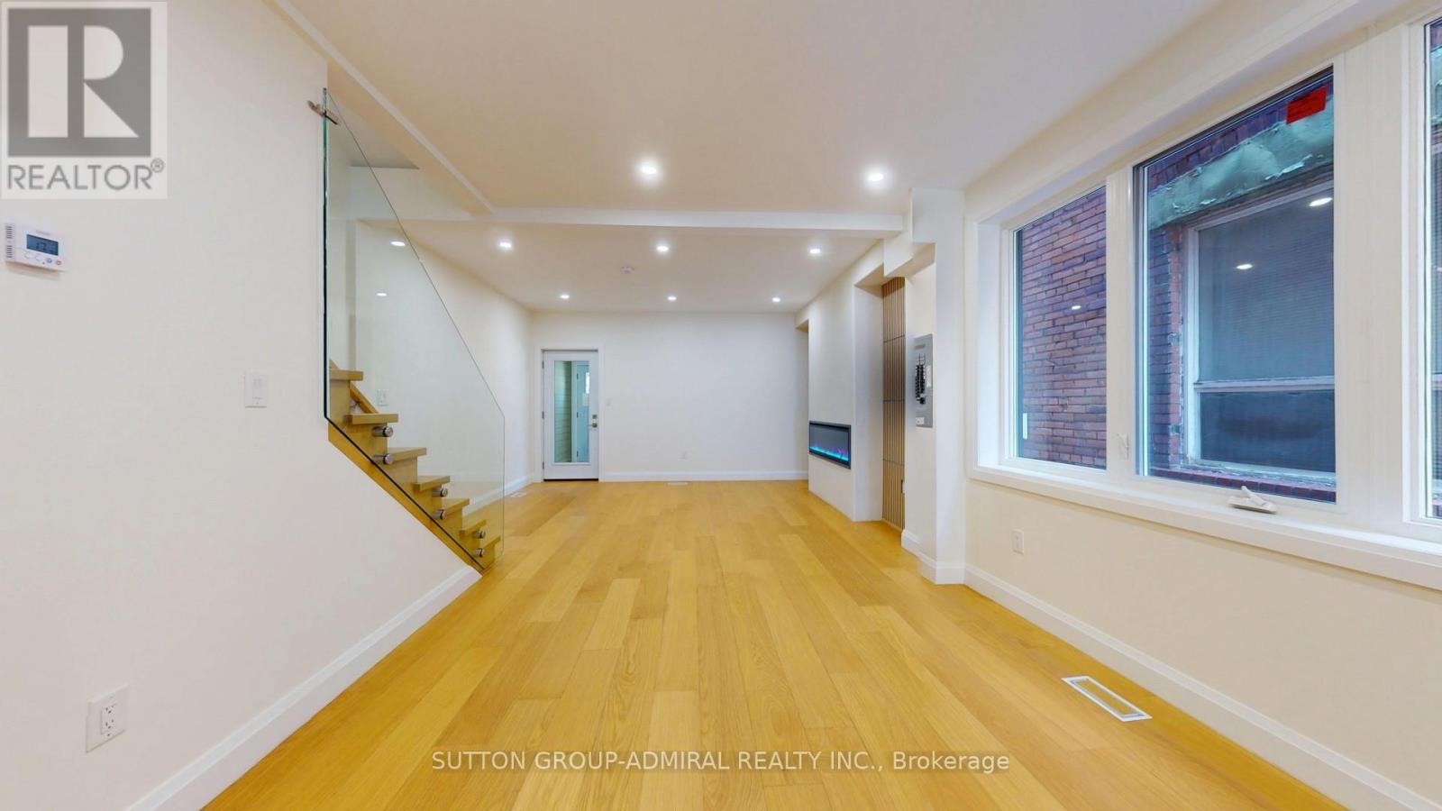 109 Fermanagh Avenue, Toronto, Ontario  M6R 1M1 - Photo 12 - W13084706