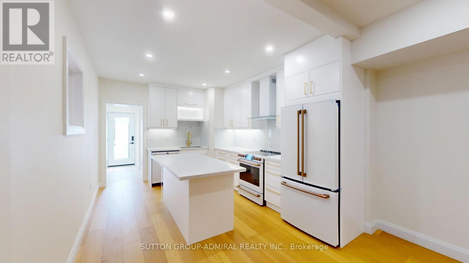 109 Fermanagh Avenue, Toronto, Ontario  M6R 1M1 - Photo 13 - W13084706