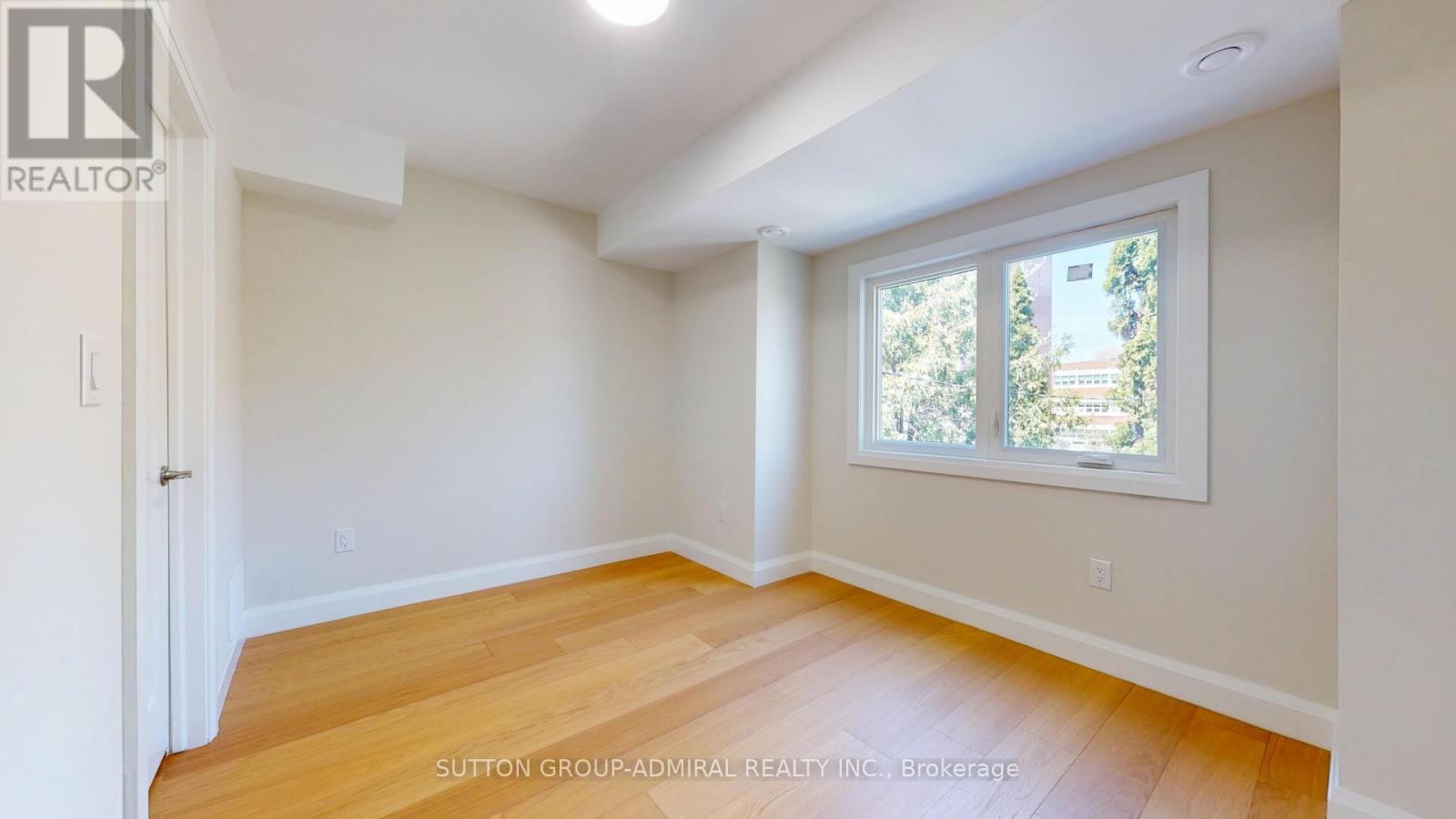 109 Fermanagh Avenue, Toronto, Ontario  M6R 1M1 - Photo 24 - W13084706