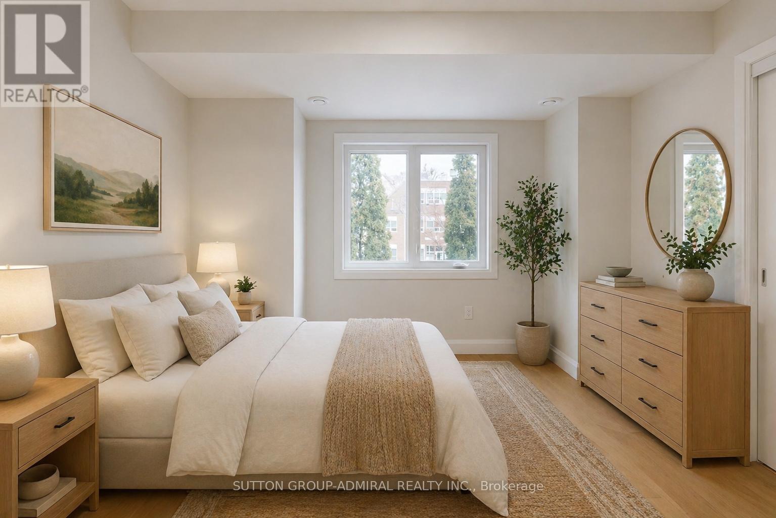 109 Fermanagh Avenue, Toronto, Ontario  M6R 1M1 - Photo 3 - W13084706