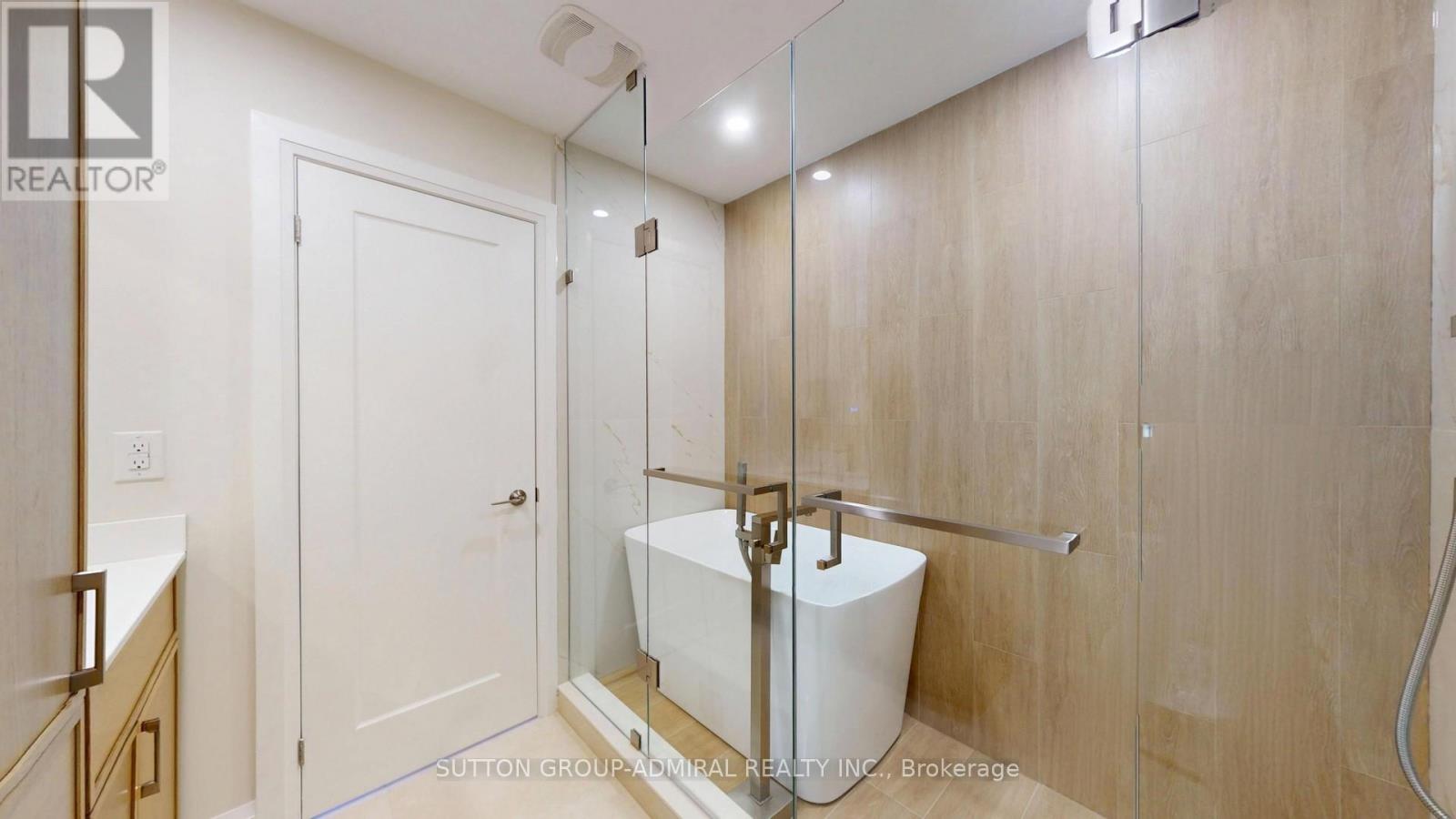 109 Fermanagh Avenue, Toronto, Ontario  M6R 1M1 - Photo 36 - W13084706