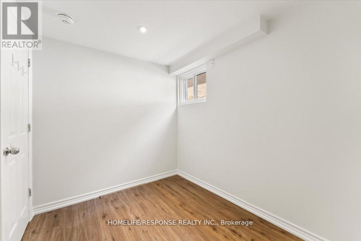 291 Thrace Avenue, Mississauga, Ontario  L5B 2B2 - Photo 33 - W13084718