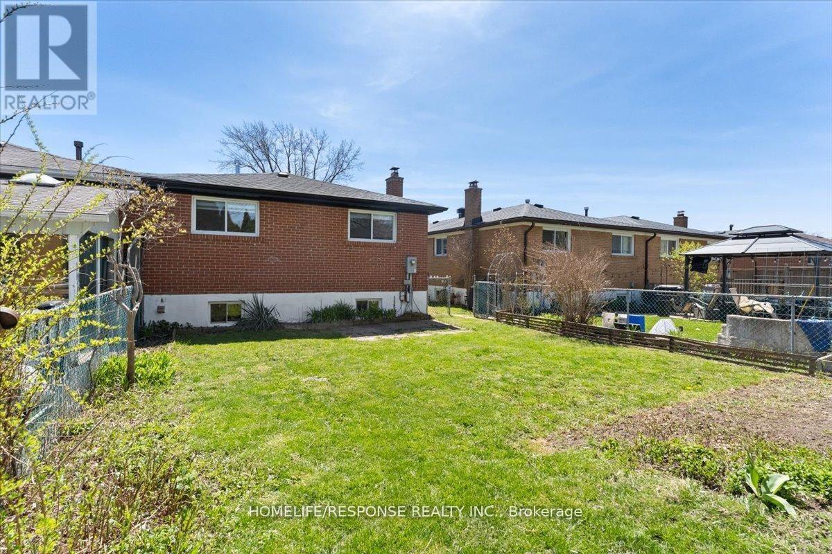 291 Thrace Avenue, Mississauga, Ontario  L5B 2B2 - Photo 35 - W13084718