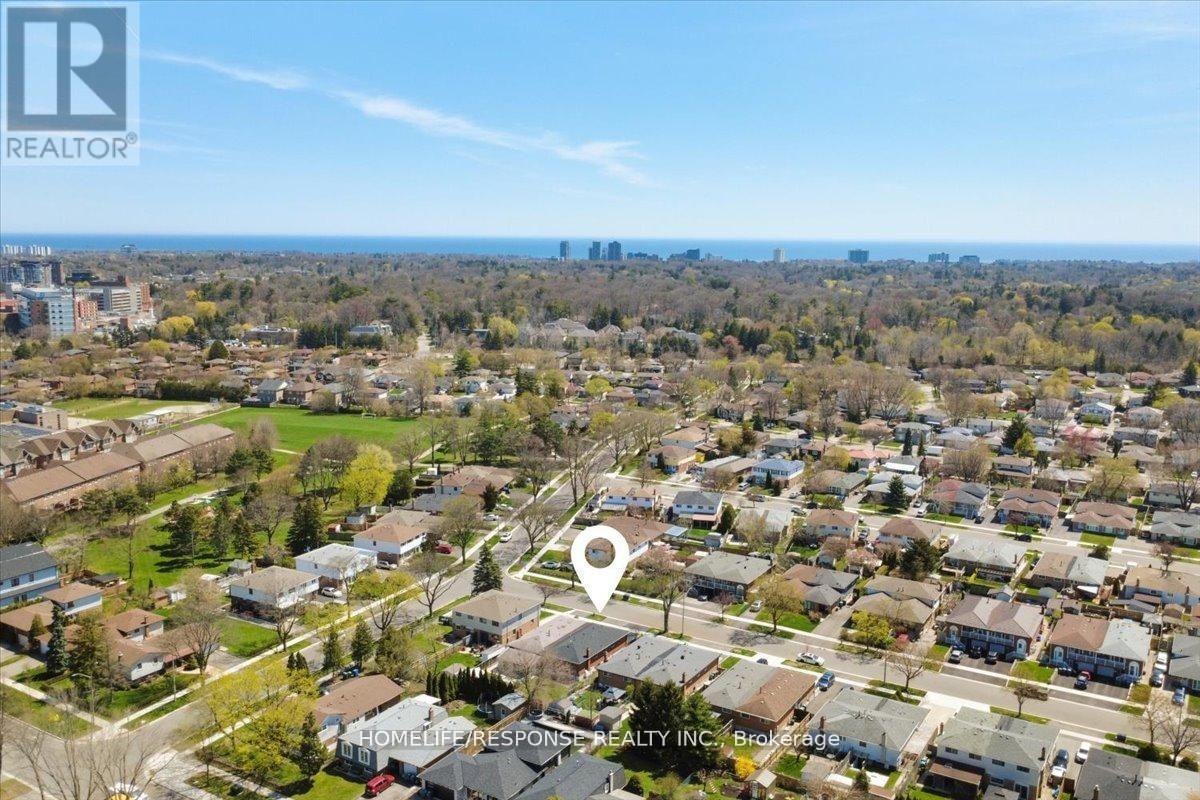 291 Thrace Avenue, Mississauga, Ontario  L5B 2B2 - Photo 37 - W13084718