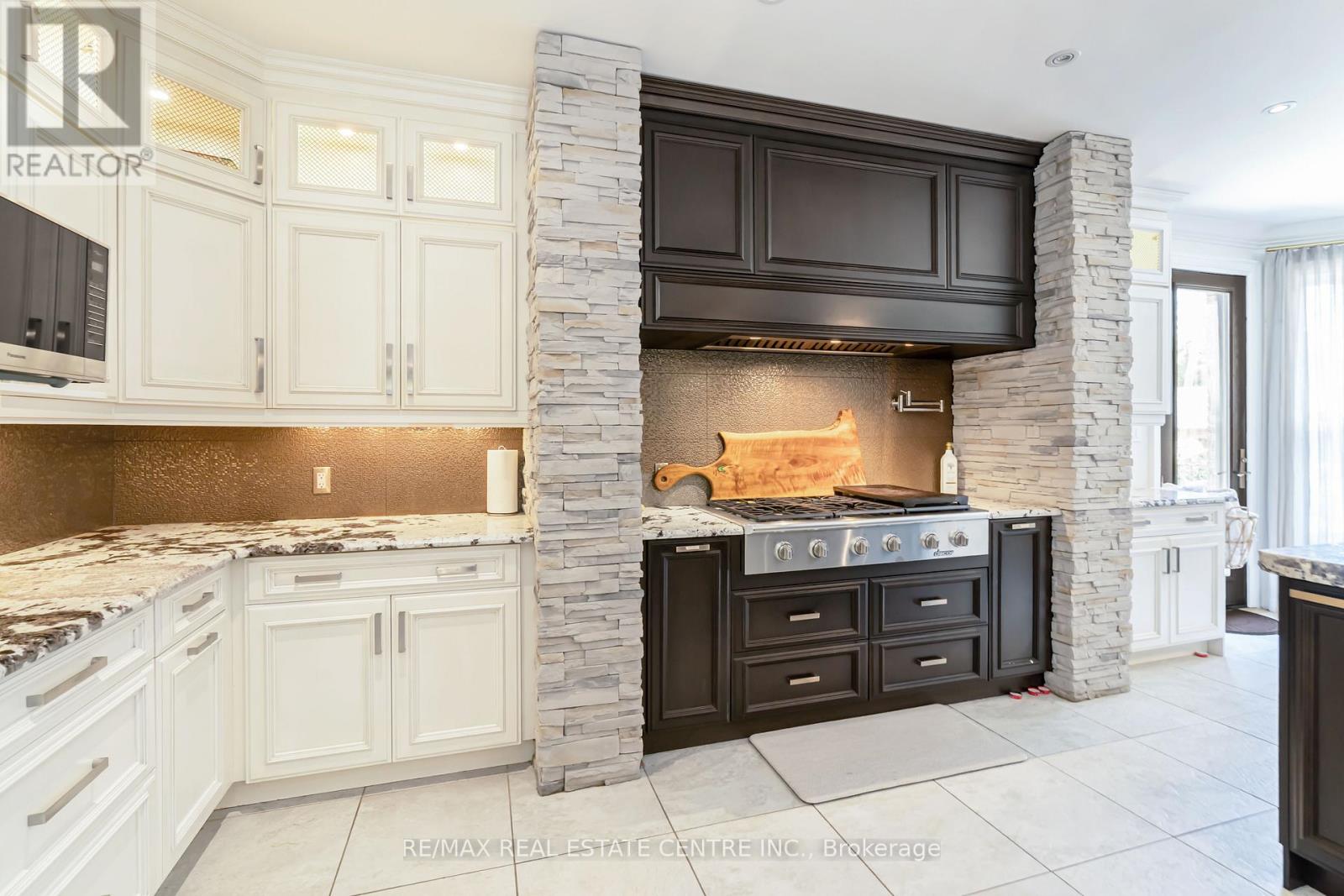 13701 Fourth Line Nassagaweya, Milton, Ontario  N0B 2K0 - Photo 14 - W13084774