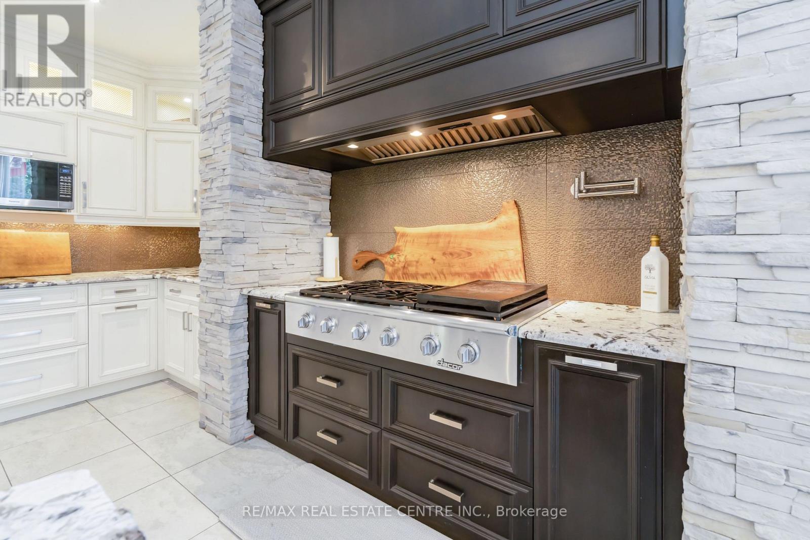13701 Fourth Line Nassagaweya, Milton, Ontario  N0B 2K0 - Photo 15 - W13084774