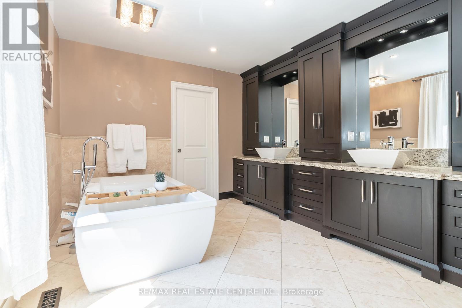 13701 Fourth Line Nassagaweya, Milton, Ontario  N0B 2K0 - Photo 44 - W13084774