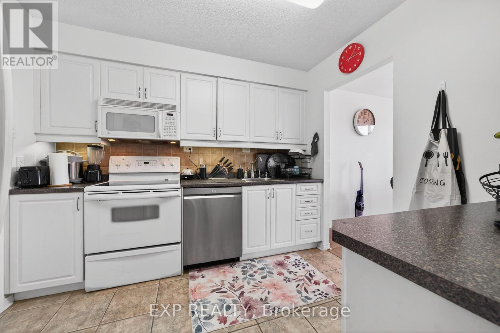 605 - 225 Alvin Road, Ottawa, Ontario  K1K 4H6 - Photo 14 - X13084820