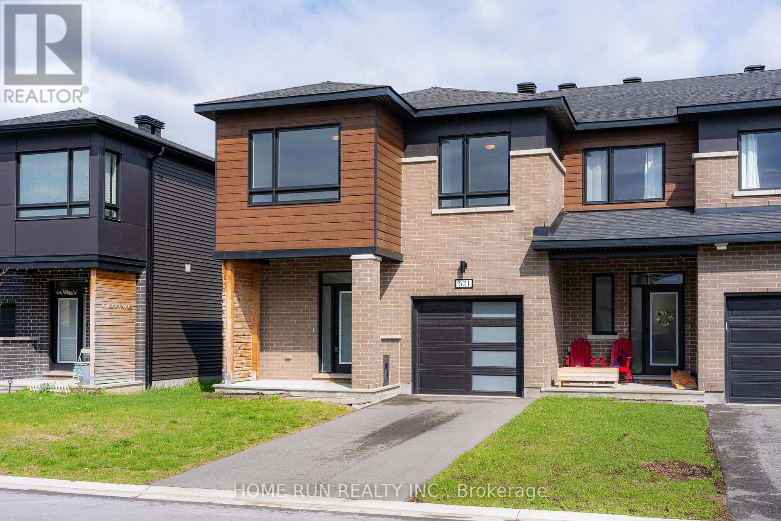 621 FENWICK WAY, Ottawa, Ontario