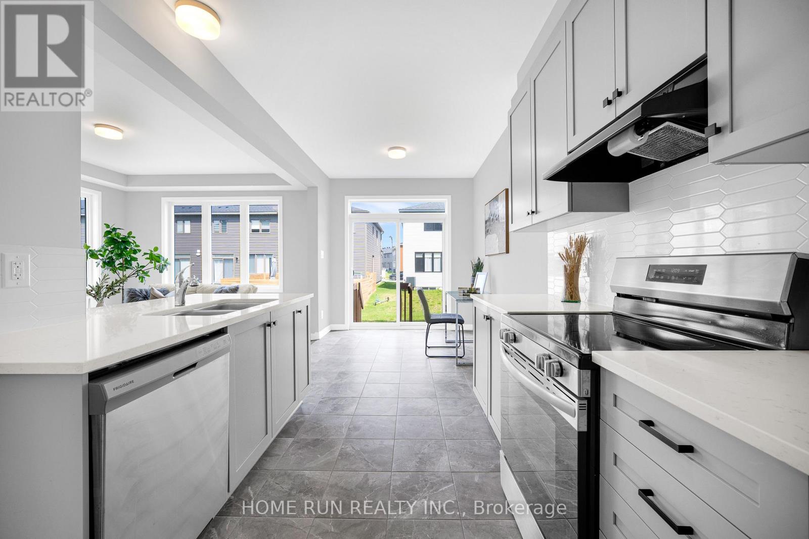 621 Fenwick Way, Ottawa, Ontario  K2J 7E5 - Photo 15 - X13085004