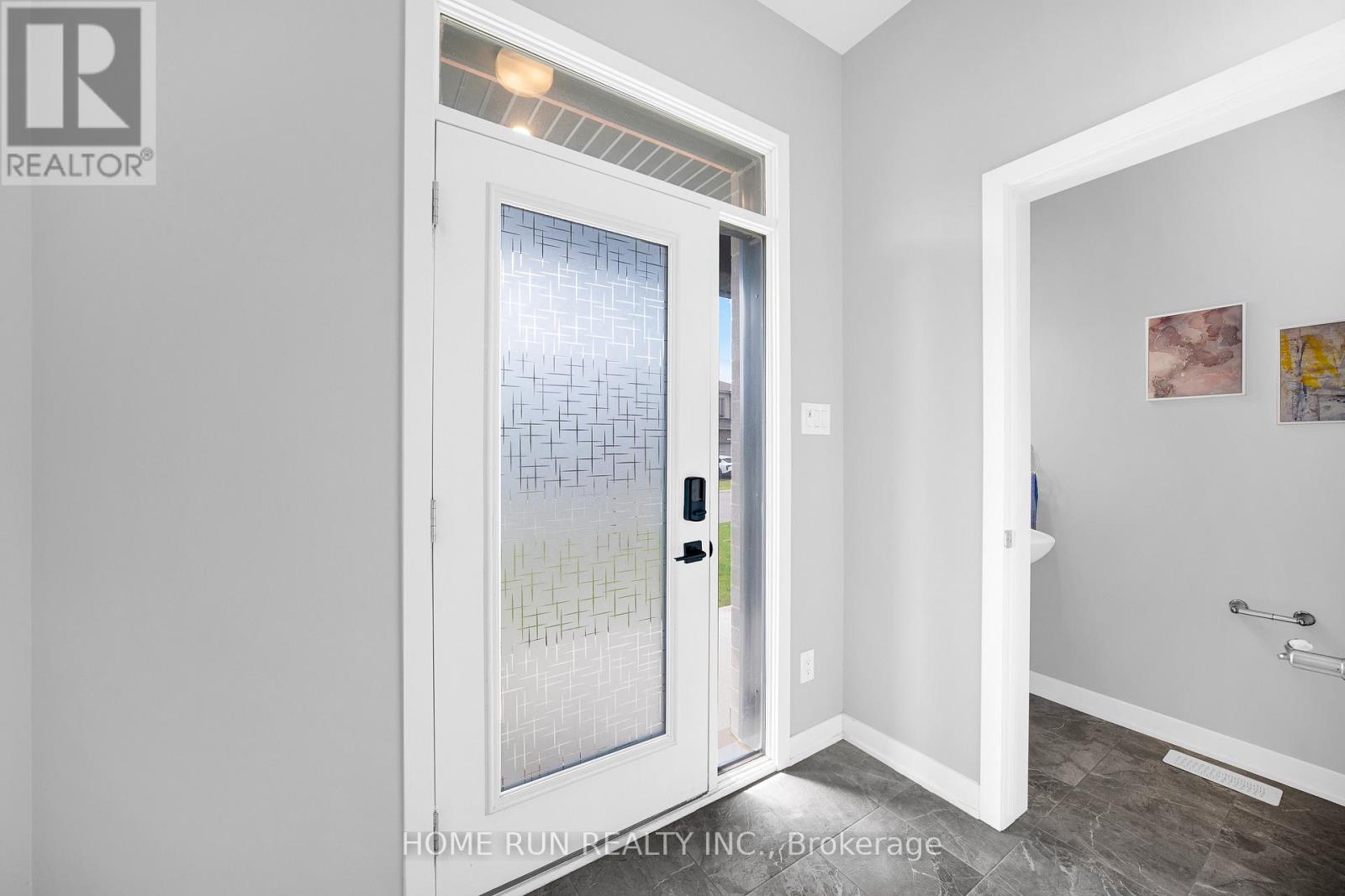 621 Fenwick Way, Ottawa, Ontario  K2J 7E5 - Photo 3 - X13085004