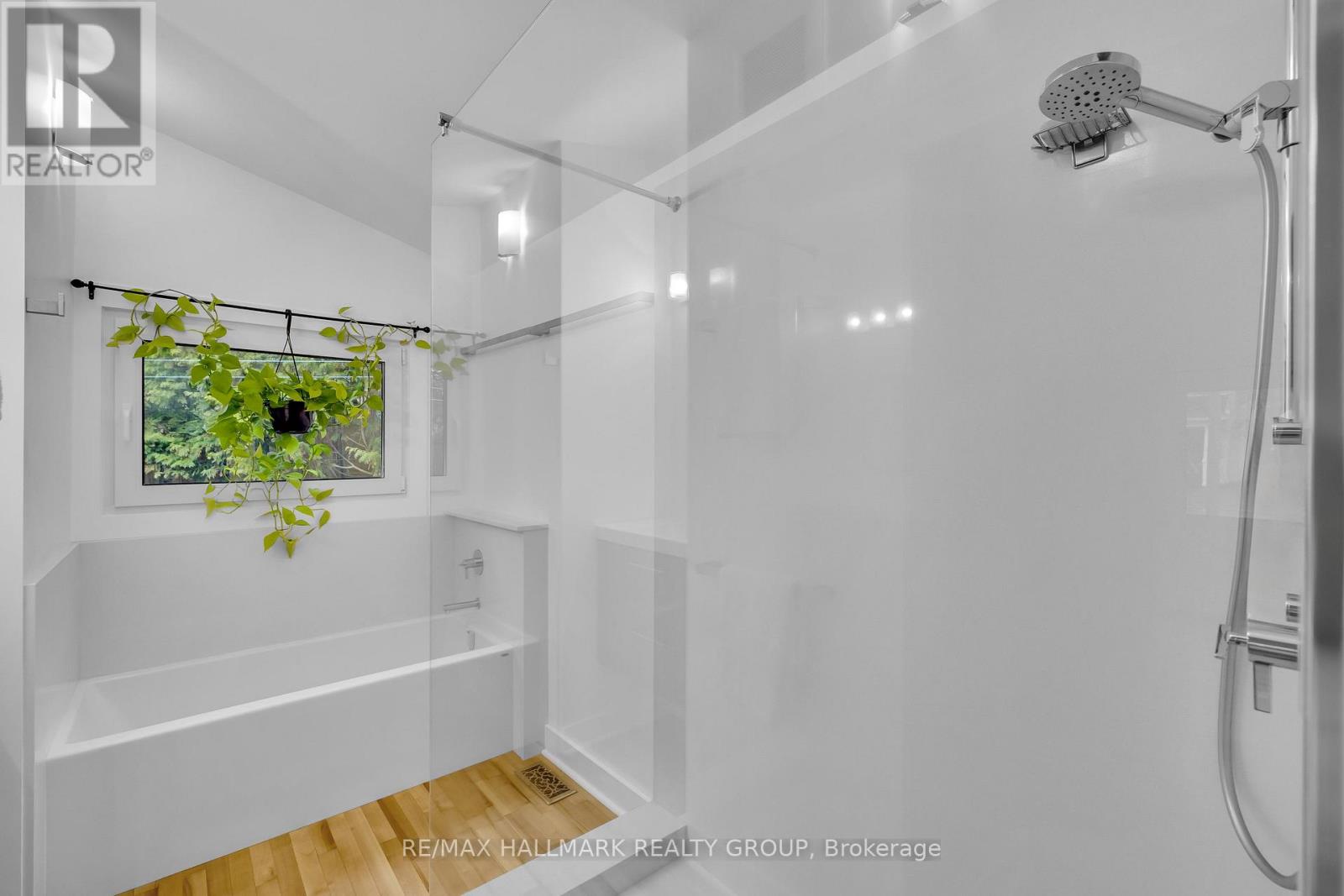 229 Greensway Avenue, Ottawa, Ontario  K1L 7V3 - Photo 15 - X13085066