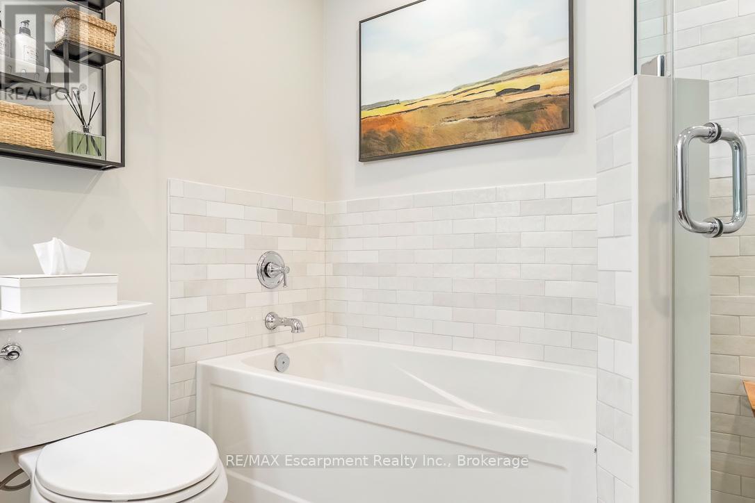 301 - 50 Old Mill Road, Oakville, Ontario  L6J 7W1 - Photo 19 - W13084884