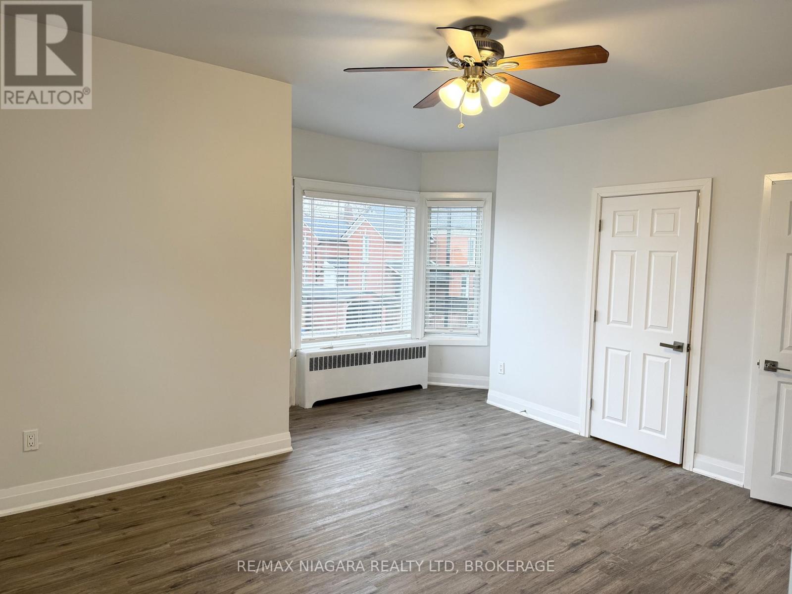 Unit 4 - 4711 River Road, Niagara Falls, Ontario  L2E 3G2 - Photo 9 - X13084910