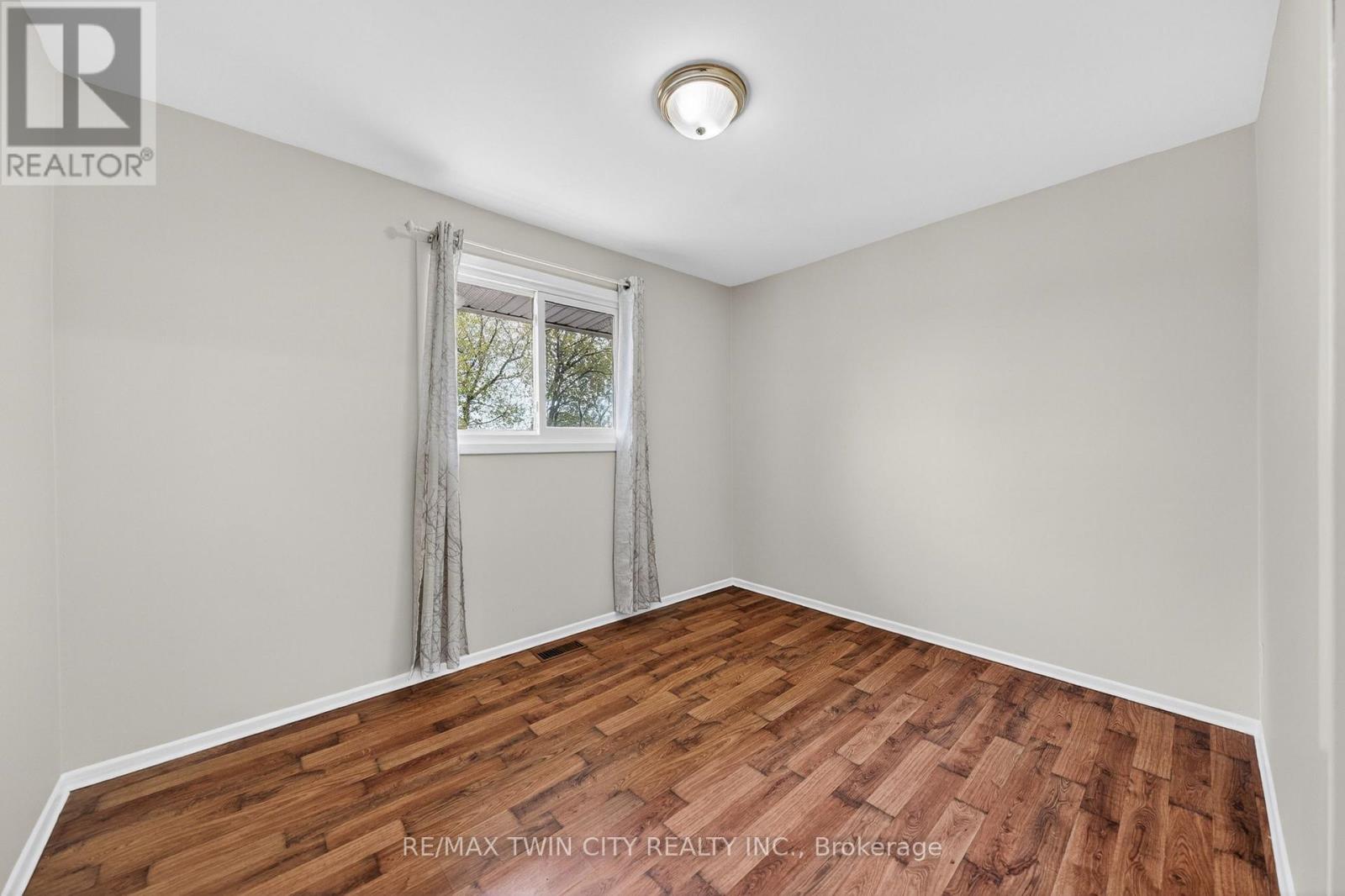 34 Avenue Road, Cambridge, Ontario  N1R 1B7 - Photo 19 - X13084684