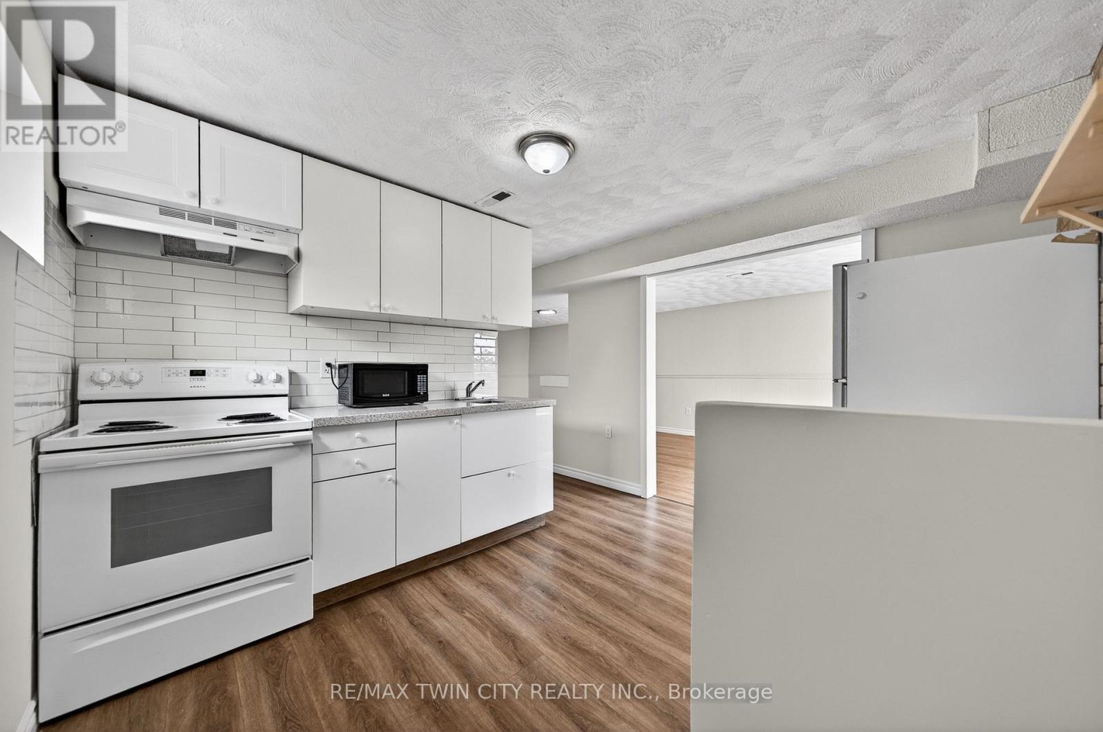 34 Avenue Road, Cambridge, Ontario  N1R 1B7 - Photo 32 - X13084684
