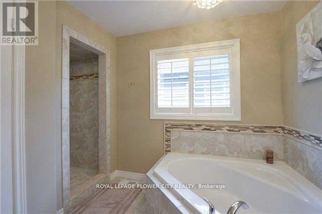 176 Medici Lane, Hamilton, Ontario  L9B 0S7 - Photo 15 - X13084748