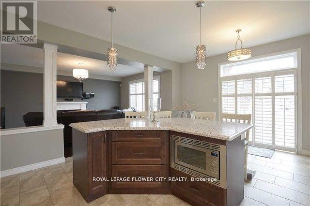 176 Medici Lane, Hamilton, Ontario  L9B 0S7 - Photo 8 - X13084748