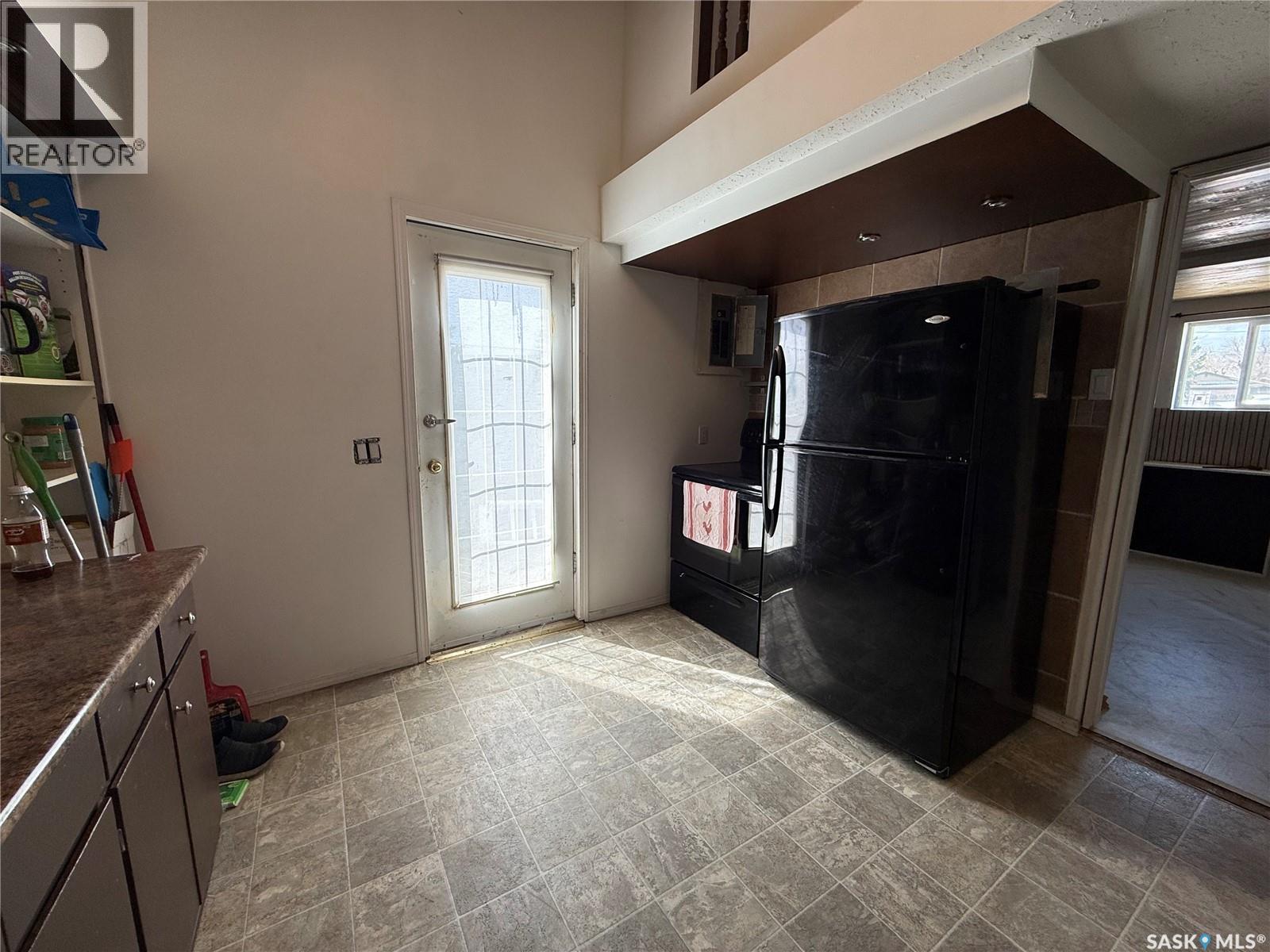 233 Central Avenue, Montmartre, Saskatchewan  S0G 3M0 - Photo 5 - SK015129