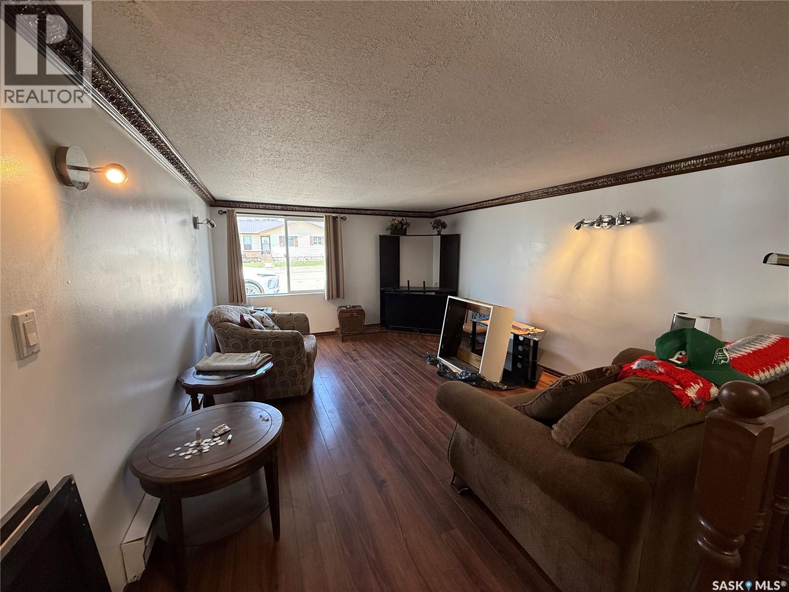 233 Central Avenue, Montmartre, Saskatchewan  S0G 3M0 - Photo 9 - SK015129